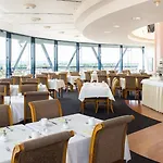 ホテル Victor's Residenz-hotel 4*