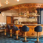 Victor's Residenz-hotel 4*