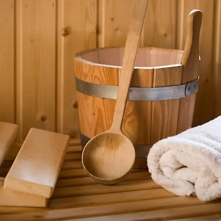 Victor's Residenz-hotel Hotel 4*