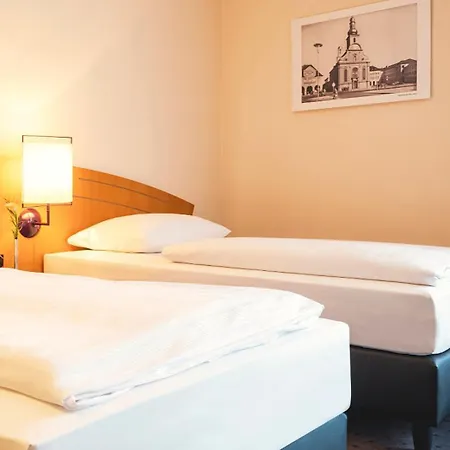 Victor's Residenz-hotel 4*