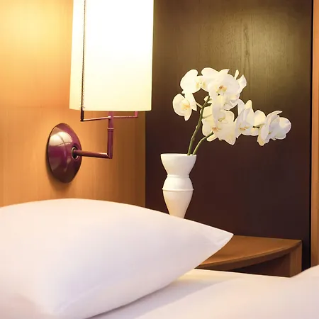 Victor's Residenz-hotel 4*