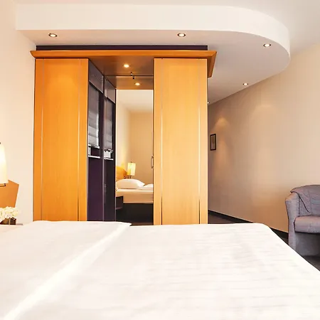 Victor's Residenz-hotel Hotel 4*