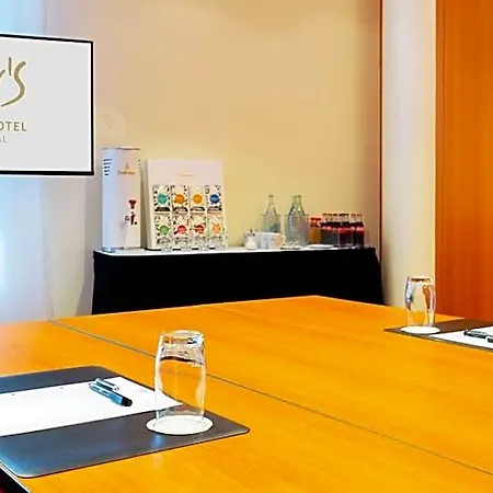 Victor's Residenz-hotel 4*