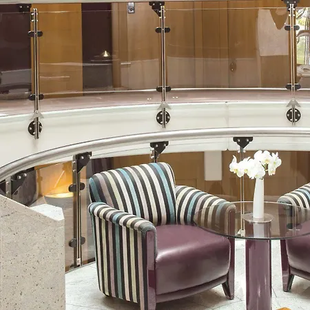 Victor's Residenz-hotel 4*