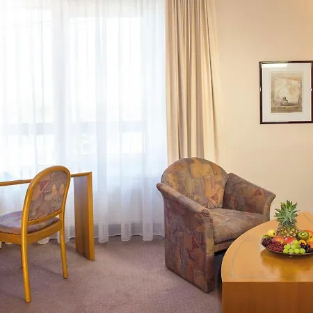 Victor's Residenz-hotel 4*