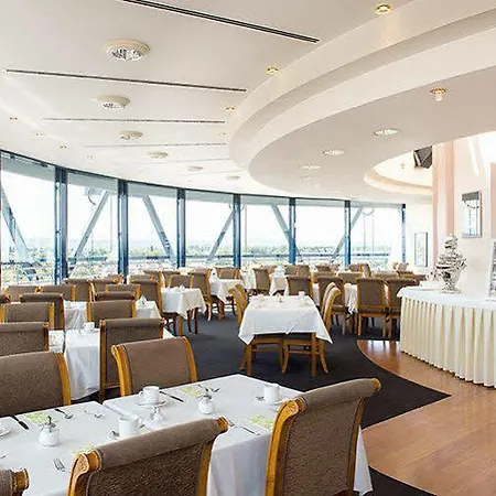 Victor's Residenz-hotel מלון